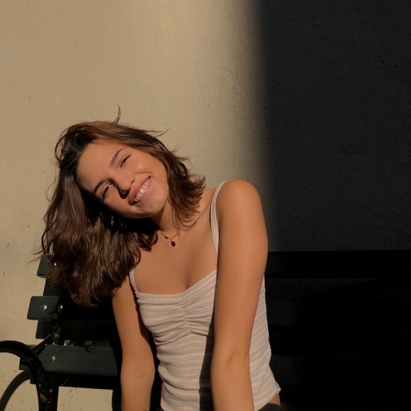 Meet your Posher, Gillian - Picture 1 of 1